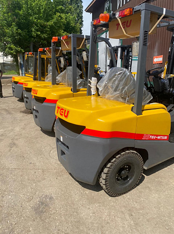 Вилочный дизельный погрузчик TEU-MITSUBI FD35T
